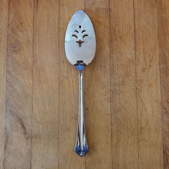 Oneida Golden Juilliard Pie Server Stainless Steel Flatware Elegant Serving Uten - Picture 2 of 2